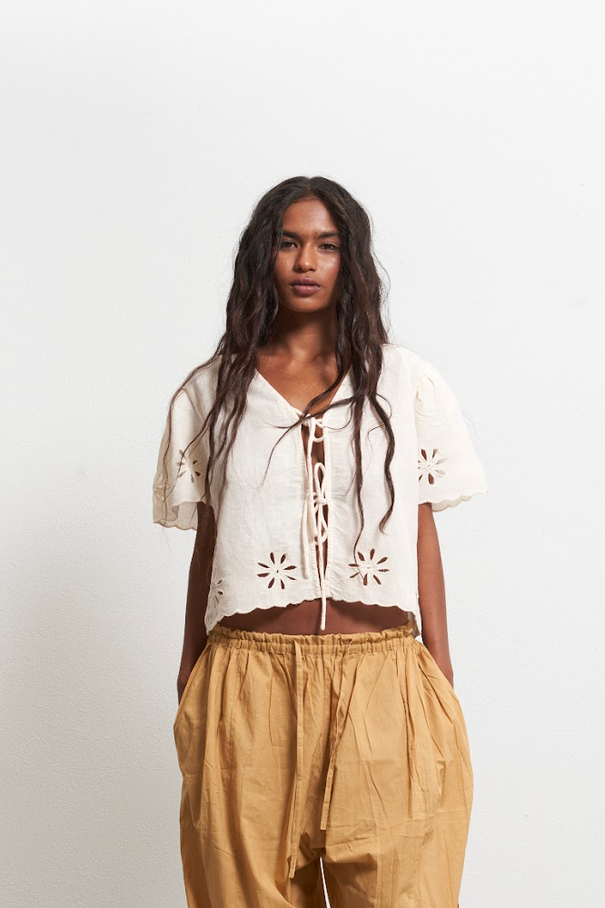 Alma White Shirt